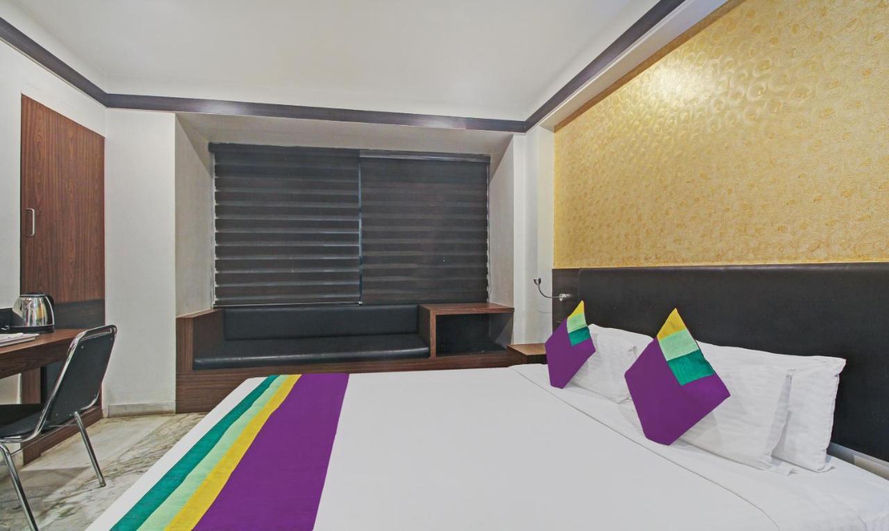 Отель Treebo Premium Dee Empresa Калькутта Экстерьер фото