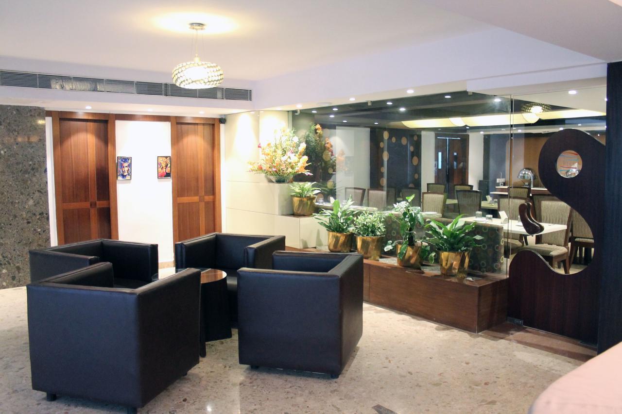 Отель Treebo Premium Dee Empresa Калькутта Экстерьер фото